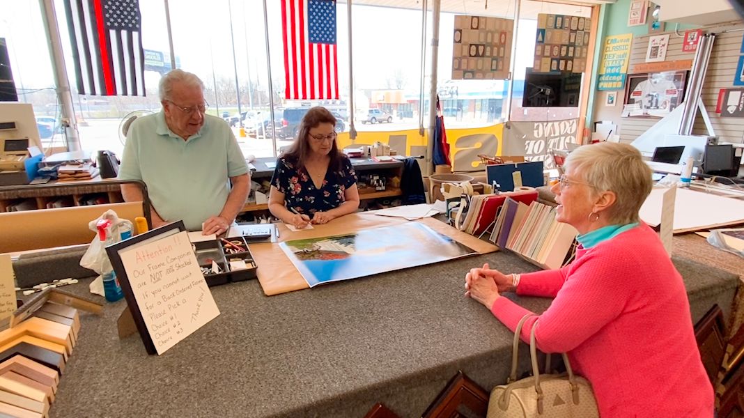 Iconic Canton frame shop to close